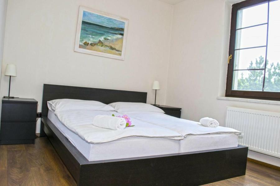 Hotel Sirak Most Buitenkant foto